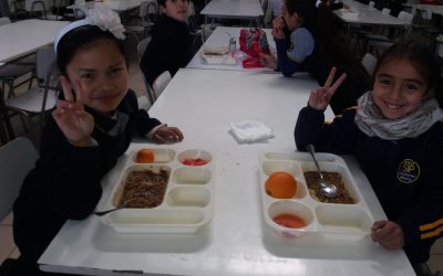 Alumnos destacados en hora de almuerzo